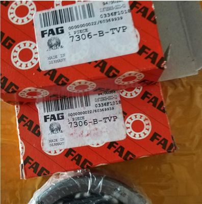 FAG 7306B Petit roulement à billes angulaires de contact pour applications de précision Cor 17.4kN